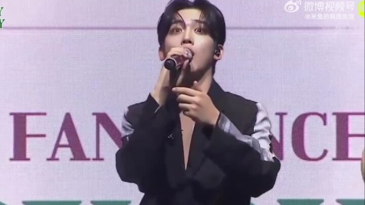 [คิมโยฮัน] รีทวีตครบ 10,000 ครั้งแล้ว! เขาชนะรางวัลลอตเตอรี่คอนเสิร์ตจากคุณแม่ตัวเอง "หรือว่าจะเป็นแ