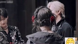 [Dilraba x Chu Keyu] “Nếu tôi không giấu nữa, tôi chỉ rất thích em gái mình thôi.”