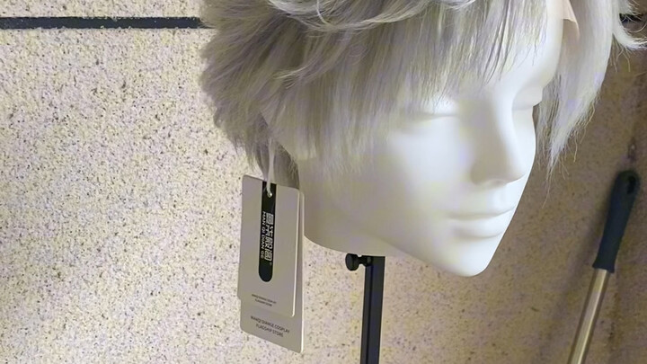 Hiệu ứng của cùng một chiếc tóc giả trên các mẫu đầu khác nhau