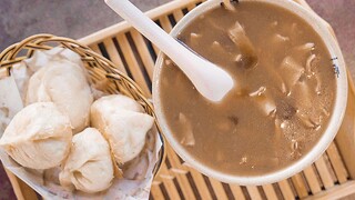 中不中！带恁来喝一碗正宗河南胡辣汤，再配个喷香牛肉水煎包