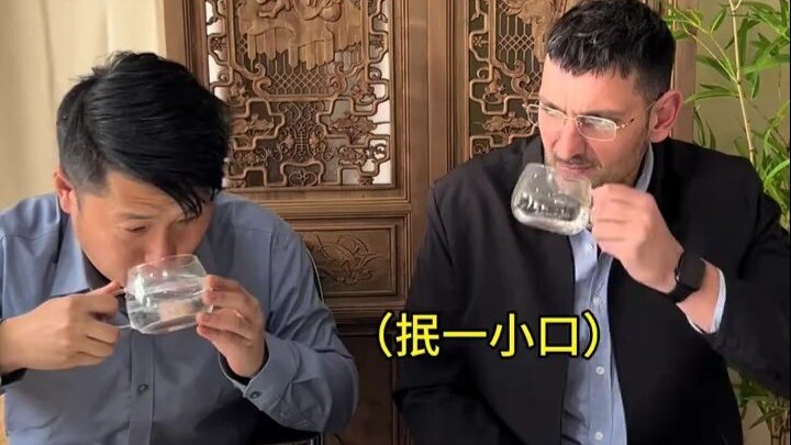 Uống rượu gì chứ, chẳng phải đều là thử nghiệm sự phục tùng sao?