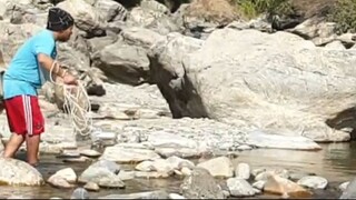 cast netting in Nepal | himalayan trout fishing with handmade cast net |