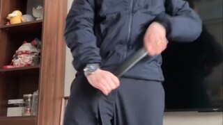 爸爸快拿皮带抽我