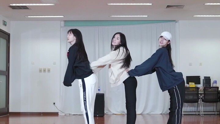 Grup Gadis OYT-"Lampu Hijau" (Versi Ruang Latihan)