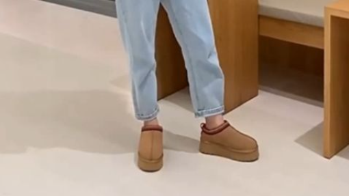 metricfalcon Women's Platform Mini Boots Slippers for Women Indoor Slippers Slip on Fur Fleece Lined