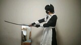 Một cậu bé giấy mặc trang phục hầu gái, thật hợp lý khi biết một thanh kiếm samurai ヾ(✿ﾟ▽ﾟ)ノ