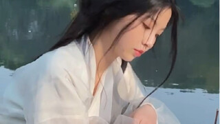 Kinh ngạc, một bữa ăn ba bát cơm trắng lại có thể khiến người ta mất cả cằm…