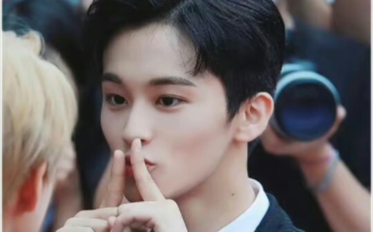 Mark thought he was in Renjun’s eyes