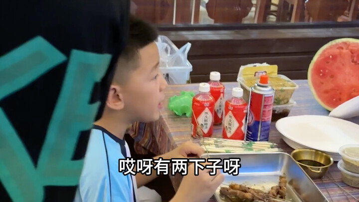 Chuyến đi xa đầu tiên của đoàn nghệ thuật nhà Nga