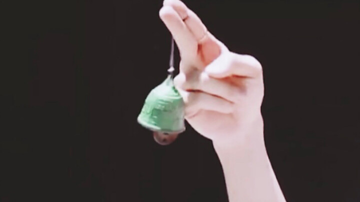 【博君一肖】囍| The bells of three generations ring "So, this bell is yours."