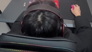 Nếu anh dám nói, tôi dám bắn.