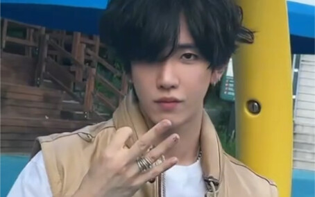 【جين بينغتشو】فتاة صغيرة تحب الرقص تمامًا، تعابيره لا تزال غنية جدًا