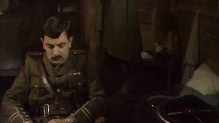 Blackadder S04E01 Captain Cook