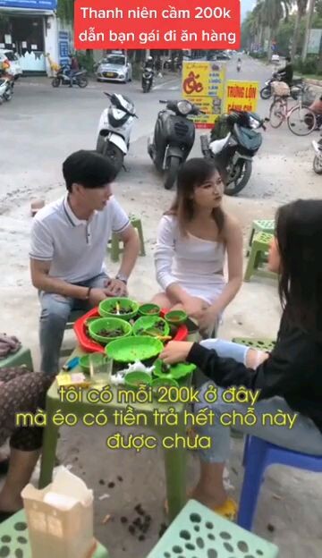 bạn gái và ít kỉ