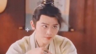 “天呐……谁来救救我啊~”