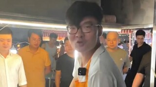 Faker kalah di final dan beralih menjual cumi bakar