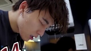 Dino pressed the tap 14 times to wash his face, sparking heated discussion on Korean Internet: "He h