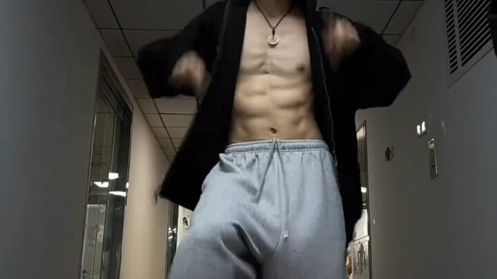 หนุ่มๆ ที่อยู่ตึกสูง