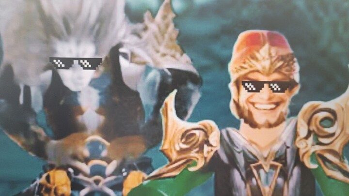 ابتسامة خادعة