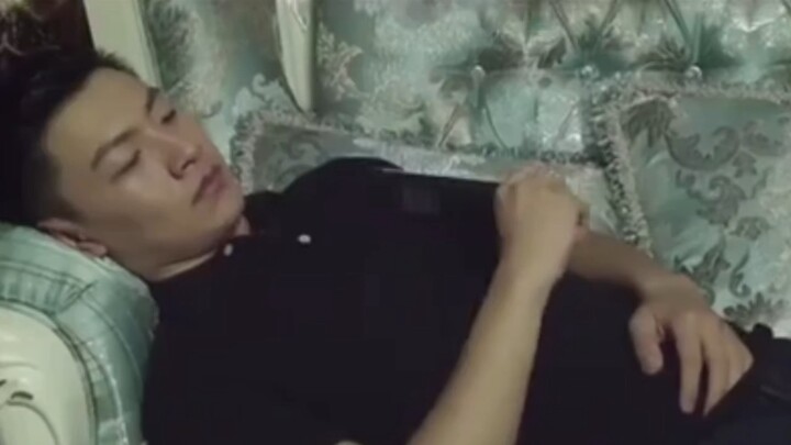 Qingyu／Falling in love with the rival／It's so sweet／The playboy was seduced by his wife／
