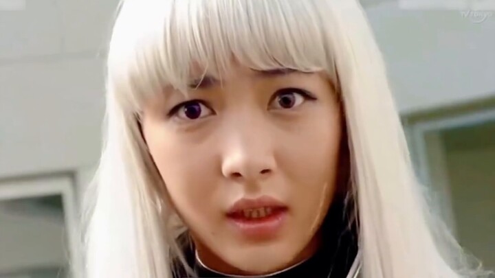 Câu hỏi: Đây là Kamen Rider nào?