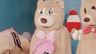 Colleague: Dating... Su Xinhao: Hey... Hehe