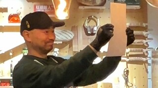 挑战一张纸换面包啃