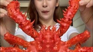 Tema hari ini Merah Putih Hut RI ke 79  🌹🌼Monster merah 😄 …. Warna nya cakep banget ,