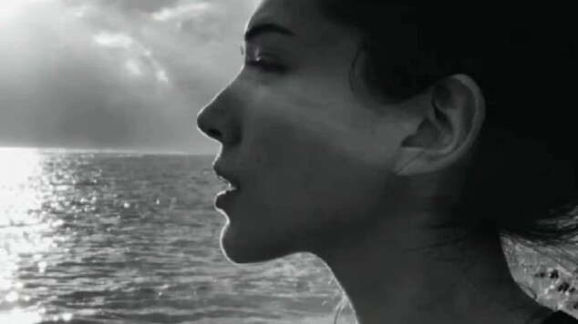DIY subs / The beautiful girl with the high nose is really gorgeous!