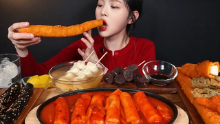 SUB) ! Tteokbokki & Giant deep-fried squid Mukbang Asmr