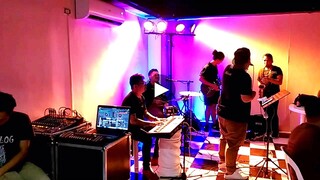 Chubby cheeks Band with Small Dream Sound System