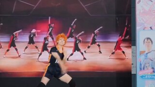 "นานานา" นำโดย Kindergarten Grinding และชุดทีม Hinata! - -