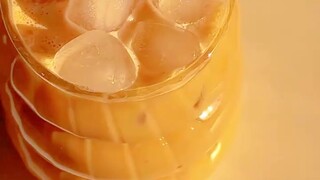 หลังจากที่เพื่อนร่วมห้องของฉันรู้ว่าแฟนของฉันคือเจ้าชายแห่งปักกิ่ง เธอก็ประกาศอย่างเปิดเผยว่าเธอกำลั
