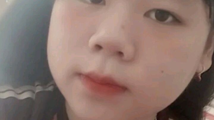 trên tình bạn dưới tình yêu