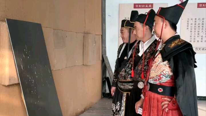 Kalian mau masuk pabrik yang mana?