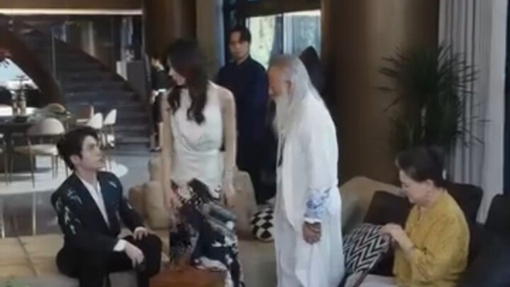 The CEO cant help falling inlove cshort drama