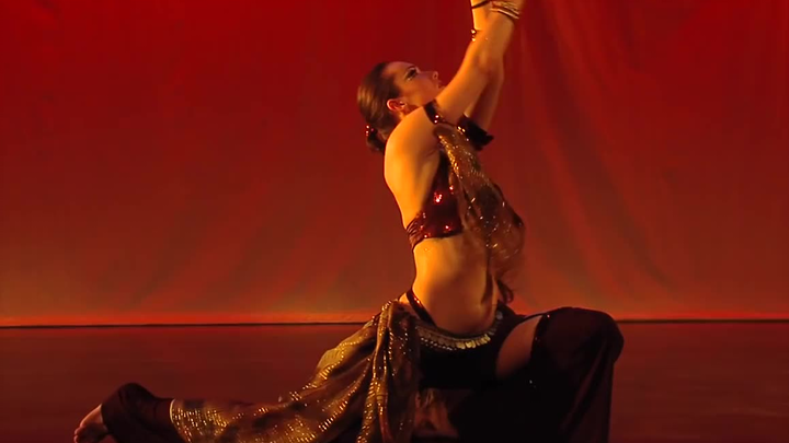 【女神Irina Akulenko】-亚马逊勇士的召唤—“梦幻肚皮舞”  Belly Dance
