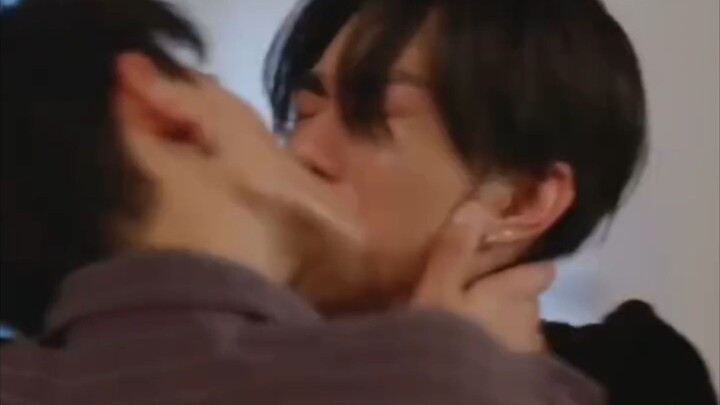 kiss