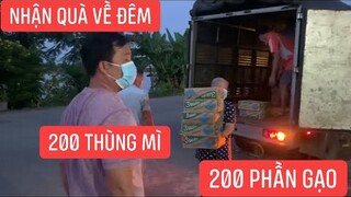 Quà của em Trang LTP ở Sài Gòn gởi tặng bà con khó khăn khu cách ly phong tỏa