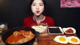 Món Hàn : Thưởng thức cơm dẻo cùng kim chi thịt ba rọi 2 #bepHan