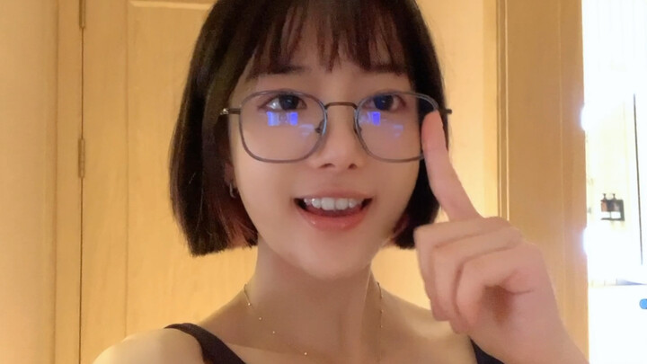 ความแตกต่างระหว่างสาวใส่แว่น?!