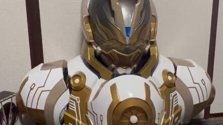 ใช้ Vision Drive เพื่อแปลงร่างเป็น Kamen Rider Disui