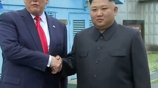 The young general chatted and laughed with Trump without being humble or arrogant