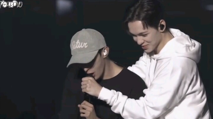 DK, held hostage by Xiaobo, haha, caught off guard but managed to connect anyway