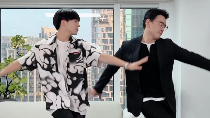 Selamat malam, nona kecil dan nona besar (？