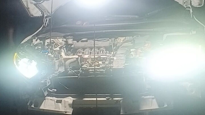 lembur pasang lampu LED
