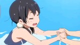 Yuko vừa tắm vừa bơi mới dễ thương làm sao