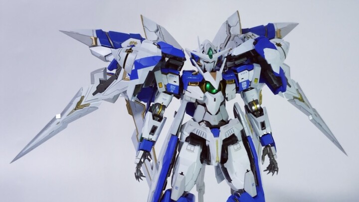 MG amazing 00q transformation display