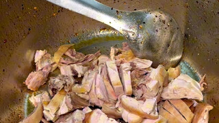 Stir-fried free-range chicken with more ingredients than meat