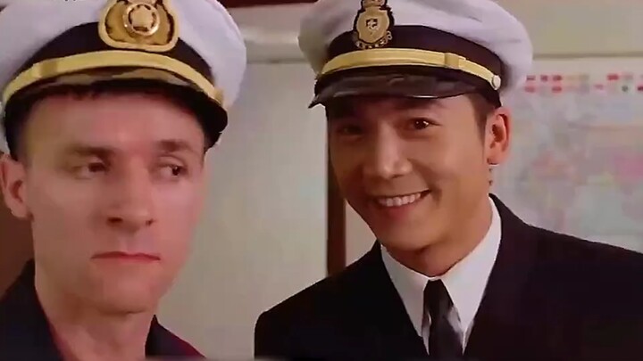 Chang Wei and Zhan Zhao fight.